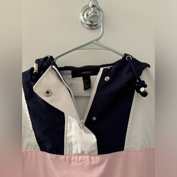 Anorak Jacket from Forever21 - Picture 3 of 7